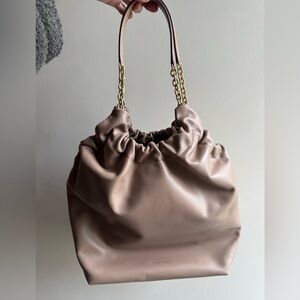 Demellier Women's Soft Ruched Shoulder Bag in Taupe with Gold Chain